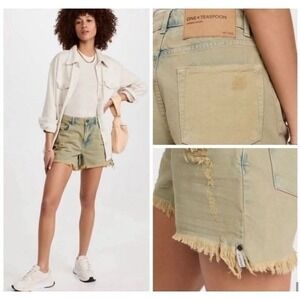 One-Teaspoon Legend High Waisted Mom khaki haz Sz. 23" run Big!!